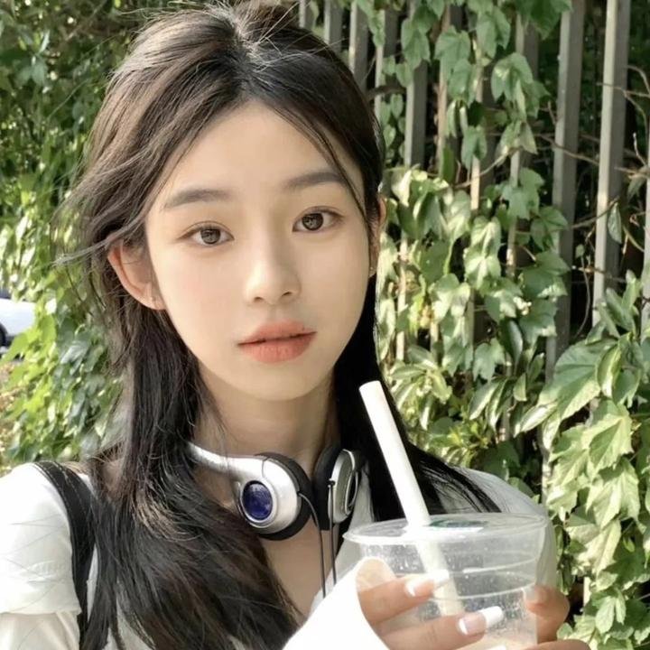 麻烦中的女人